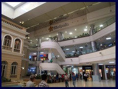 Centro Comercial Galerias 06